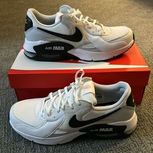 Nike air shoes brand new